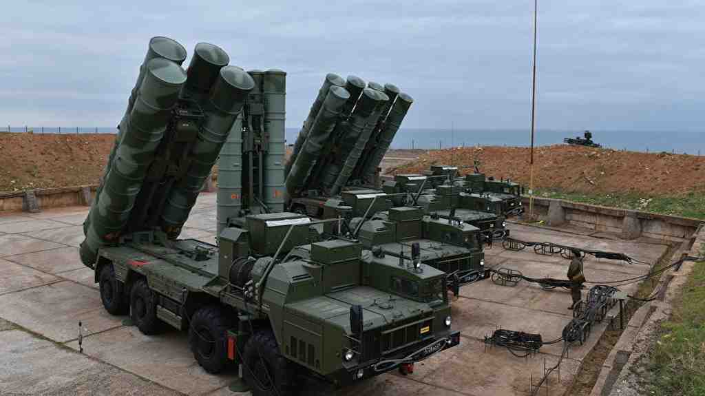 Russian missile defense system (S-400).