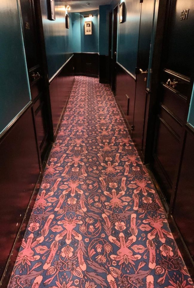 As we walk down this hallway, let's look for clues to see whether or not Americans are being screwed by the oligarchy as part of their long term plan.