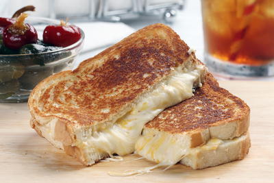 Ooey Gooey Bacon Grilled Cheese ArticleImage CategoryPage ID 2150599