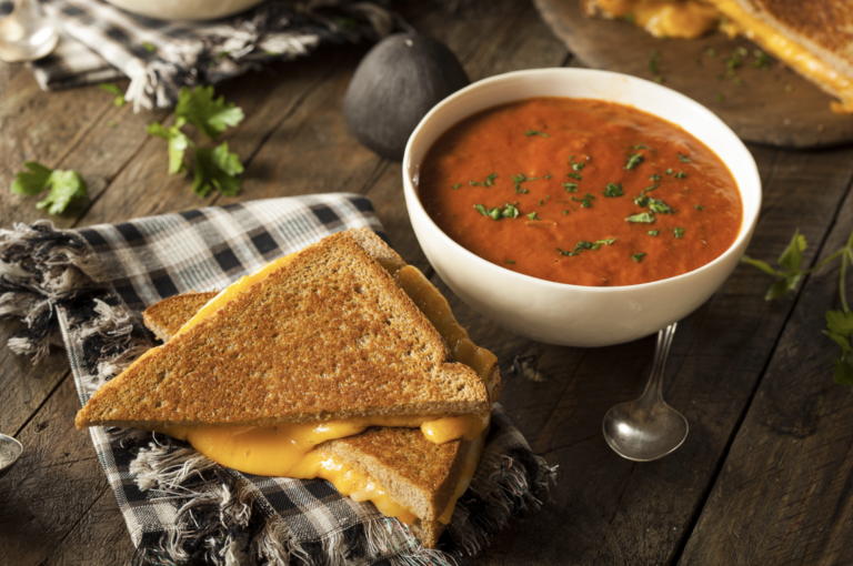 A classic recipe of grilled cheese sandwich and tomato soup 768x510 1