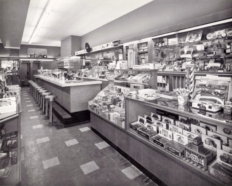 50s drugstoreinterior.preview