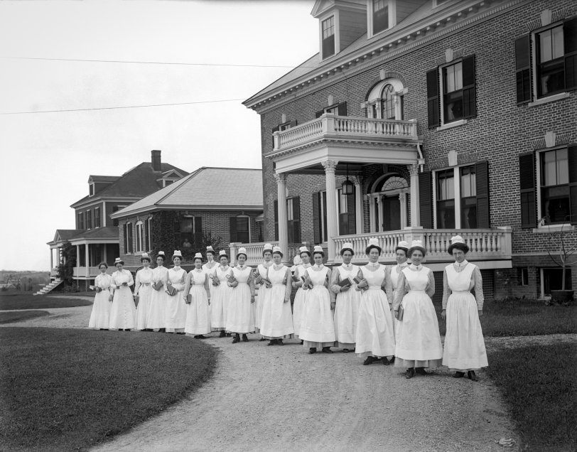 1904 Graduating Nursing Class Anna Jaques Hospital.preview