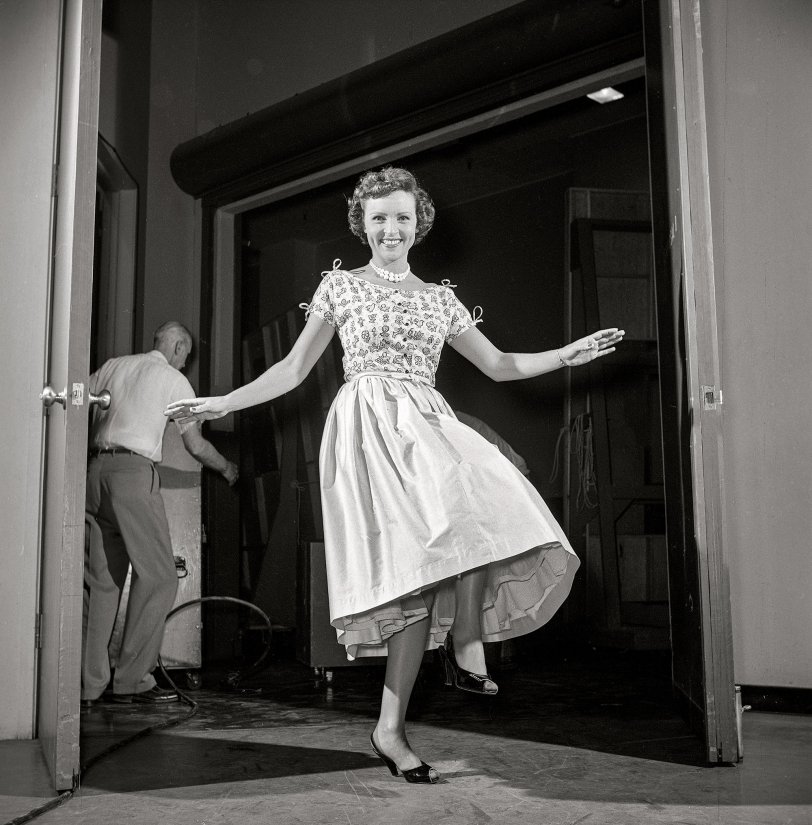 SHORPY 01924u Betty White dead at 99.preview