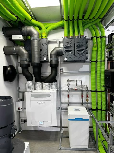 312b3ca70946b697ea21cd130812bfd2