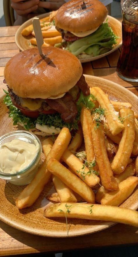 23c17712412733ec8904f85a9e80852c