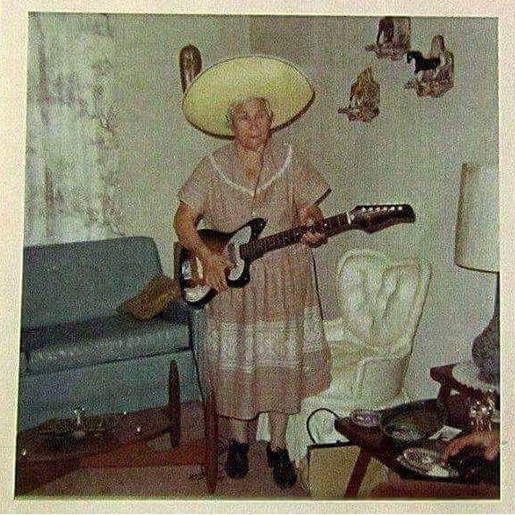 407f8e9157de34e0d9f9ee3aa52479b9