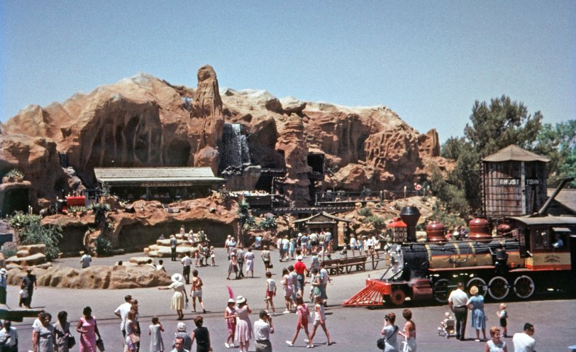 knotts berry farm aug1964 slide 17.preview