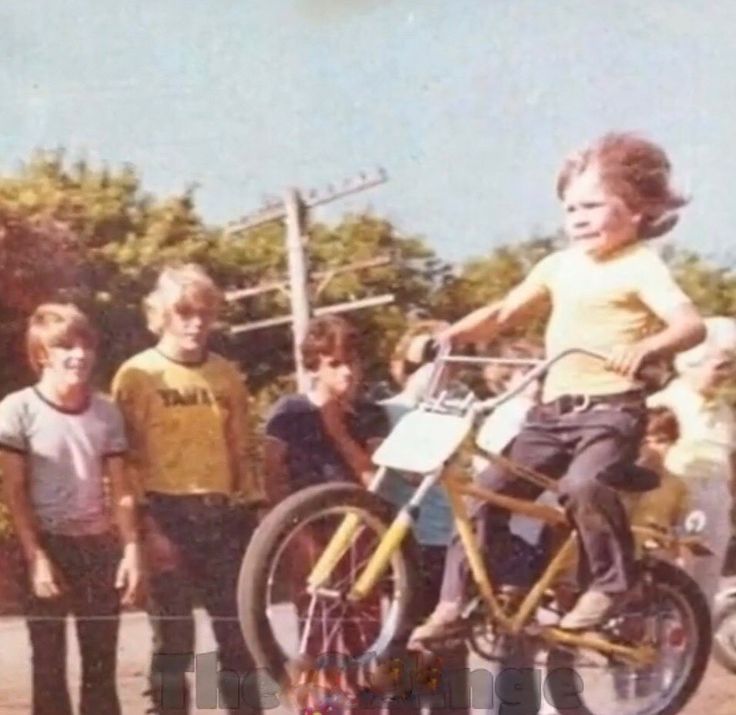 355c25f2a30385375d1fe5513061994d