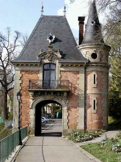 595e0690871e4f8a65655a93d9d87a00