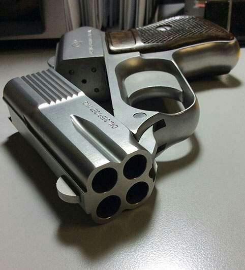 75b0a5eb041048060edf48cf7c85983e