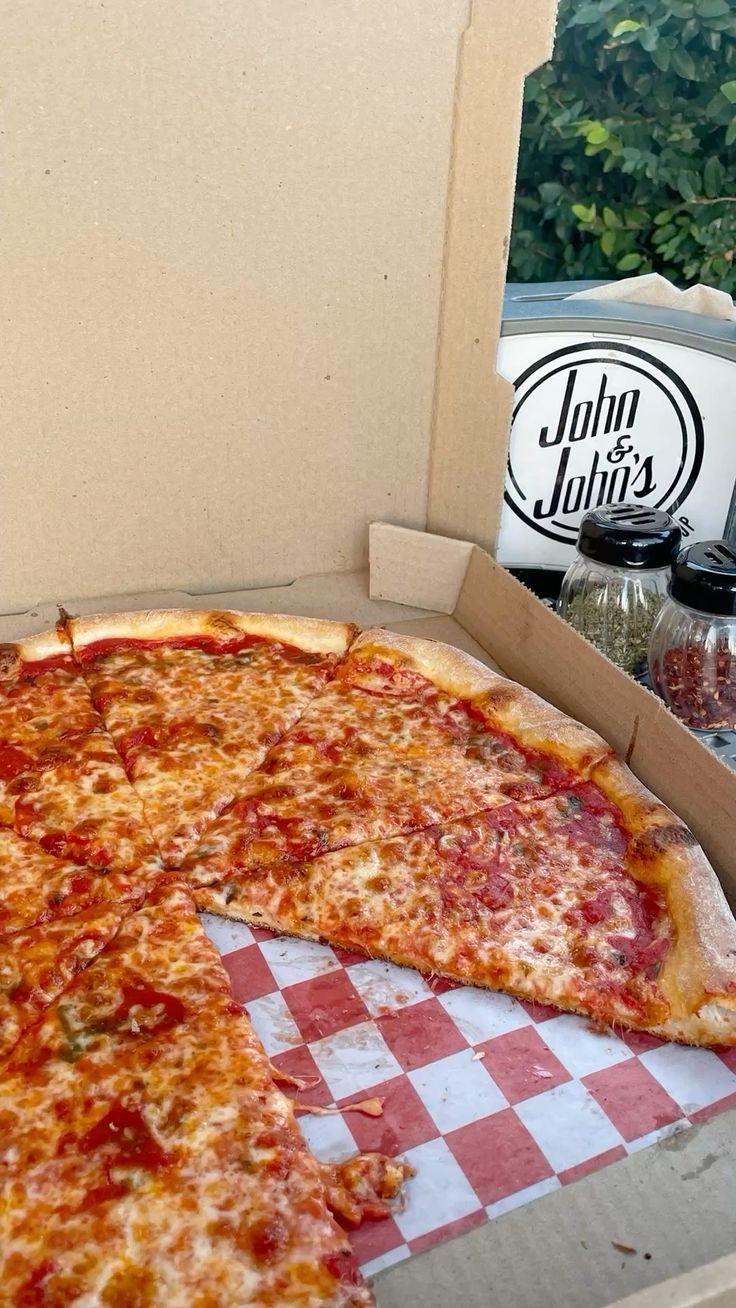 8295992f64072103e2787c502a214638